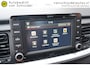 Kia Stonic 1.0 T-GDi DYNAMICLINE ORIGINEEL NEDERLANDS TWO TONE TREKHAAK CAMERA NAVIGATIE ANDROID/APPLECARPLAY AIRCO CRUISECONTROL PDC BLUETOOTH 17INCH ENZ...