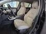 Volvo V60 2.0T Momentum Automaat (Org NL/ACC/Dealerhistorie)