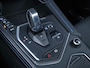 Lynk & Co 01 1.5 Sport (APPLE CARPLAY,NAVI,CAMERA,360 VIEW,CLIMATE,CRUISE,GETINT,TREKHAAK,LED,SPORTSTOELEN,LM VELGEN,NETTE STAAT)