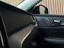 Volvo V60 T6 AWD Recharge Ultra Dark | Trekhaak | Schuifdak | Head-Up Display | Harman Kardon | Adaptieve Cruise Control | Stoelverwarming voor+achter | Stuurwielverwarming | Full LED Meesturende koplampen | Parkeercamera | Pilot Assist | BLIS Dode Hoek Detectie | Elektrische voorstoelen geheugen | Lederen bekleding | Zitting verlenging voorstoelen | Lederen dashboard | Google Infotainment | Keyless Drive | Parkeersensoren voor+achter | Privacy Glass | Elektrisch bedienbare achterklep | DAB Radio | Apple Carplay/Android Auto | Volvo On Call met mobiele App functie | Vapour Grey Metallic |