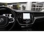 Volvo XC60 2.0 T6 Plug-in hybrid AWD Longe Range*Perfect Volvo Onderh.*Pano/Elek. Trekhaak/Leder/Stoelverw.V+A/Stuurverw./ACC/Pilot ass./360 Camera/Memorie/BLIS/Parkeersens.V+A/20 inch LM*