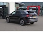 Skoda Kodiaq 1.5 TSI MHEV Business Edition 7p. 150PK / 110kW DSG, 7 zitplaatsen, panoramadak, wegklapbare trekhaak, 19" LMV, achteruitrijcamera (Rear View), dodehoekdetectie (Side Assist), chrome dakrailing, multifunctioneel lederen stuurwiel, stoelverwarming, keyless go, privacy glas, elektrisch verstel-, verwarm- en inklapbare buitenspiegels, virtual cockpit, navigatie, adaptieve cruise control (ACC), draadloze telefoonlader, draadloos Apple Carplay & Android Auto, licht- en regensensor, ambiente verlichting