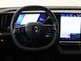Renault Megane E-Tech comfort range techno 60 kWh | Automaat | Climate Control | Parkeersensoren Voor + Achter | 360 Camera | Navigatie | Verwamd Stuurwiel
