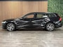 Volvo V60 B3 Essential Edition | All Season Banden | Cruise Control | Google Infotainment | Parkeersensoren achter | Climate Control L+R | Regensensor | 17 Inch | DAB Radio | Apple Carplay/Android Auto | Draadloos telefoon opladen | Volvo On Call met mobiele App functie | Onyx Black Metallic |