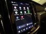 Volvo V60 B3 Essential Edition | All Season Banden | Cruise Control | Google Infotainment | Parkeersensoren achter | Climate Control L+R | Regensensor | 17 Inch | DAB Radio | Apple Carplay/Android Auto | Draadloos telefoon opladen | Volvo On Call met mobiele App functie | Onyx Black Metallic |
