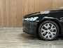 Volvo V60 B3 Essential Edition | All Season Banden | Cruise Control | Google Infotainment | Parkeersensoren achter | Climate Control L+R | Regensensor | 17 Inch | DAB Radio | Apple Carplay/Android Auto | Draadloos telefoon opladen | Volvo On Call met mobiele App functie | Onyx Black Metallic |