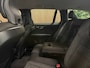 Volvo V60 B3 Essential Edition | All Season Banden | Cruise Control | Google Infotainment | Parkeersensoren achter | Climate Control L+R | Regensensor | 17 Inch | DAB Radio | Apple Carplay/Android Auto | Draadloos telefoon opladen | Volvo On Call met mobiele App functie | Onyx Black Metallic |