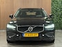 Volvo V60 B3 Essential Edition | All Season Banden | Cruise Control | Google Infotainment | Parkeersensoren achter | Climate Control L+R | Regensensor | 17 Inch | DAB Radio | Apple Carplay/Android Auto | Draadloos telefoon opladen | Volvo On Call met mobiele App functie | Onyx Black Metallic |