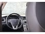 Volvo V60 1.5 T3 Polar+ | Trekhaak | Navigatie | High Performance Audio | Bluetooth | Parkeersensoren | Bi-Xenon Adaptief | Stoelverwarming | Lichtmetalen Velgen 17 inch
