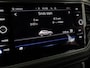 Volkswagen T-Roc 1.5 TSI Style 150 pk Automaat (DSG) | Navigatie | Trekhaak | Parkeersensoren | Autom. airco | Adaptieve cruise control |