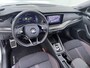 Skoda Octavia Combi 1.4 TSI RS iV PHEV | Pano Dak | Head-up Display | Camera | Side Assist | ACC | Elek. Stoelen | Stoelverwarming V+A | Sportstoelen | 19'' |