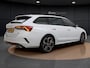 Skoda Octavia Combi 1.4 TSI RS iV PHEV | Pano Dak | Head-up Display | Camera | Side Assist | ACC | Elek. Stoelen | Stoelverwarming V+A | Sportstoelen | 19'' |