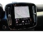 Volvo XC40 2.0 B4 Plus Dark | Apple Carplay & Android Auto | Buitenspiegels elektrisch verstel- en verwarmbaar |  Cruise control adaptief met Stop&Go en stuurhulp |  Electronic climate controle | Elektrisch verstelb. bestuurdersstoel met geheugen |  Navigatiesysteem full map