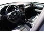 Volvo XC40 2.0 B4 Plus Dark | Apple Carplay & Android Auto | Buitenspiegels elektrisch verstel- en verwarmbaar |  Cruise control adaptief met Stop&Go en stuurhulp |  Electronic climate controle | Elektrisch verstelb. bestuurdersstoel met geheugen |  Navigatiesysteem full map