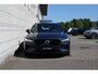 Volvo V60 T8 Plug-in hybrid AWD Plus Dark | Achterbank verwarmd | Apple Carplay & Android Auto | Buitenspiegels elektrisch verstel- en verwarmbaar | Cruise control adaptief met Stop&Go en stuurhulp | Electronic climate controle | Voorstoelen verwarmd en elektrische lendesteunen