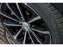 Volvo V60 T8 Plug-in hybrid AWD Plus Dark | Achterbank verwarmd | Apple Carplay & Android Auto | Buitenspiegels elektrisch verstel- en verwarmbaar | Cruise control adaptief met Stop&Go en stuurhulp | Electronic climate controle | Voorstoelen verwarmd en elektrische lendesteunen