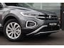 Volkswagen T-Roc 1.5 TSI Style | IQ Matrix | ACC | Camera | Stoelverwarming | Navi | CarPlay