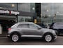 Volkswagen T-Roc 1.5 TSI Style | IQ Matrix | ACC | Camera | Stoelverwarming | Navi | CarPlay