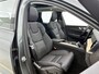 Volvo XC60 Plus Dark Recharge Plug-In Hybrid AWD