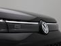 Volkswagen Tiguan 1.5 eHybrid R-Line Edition 204 PK| Origineel Nederlands | 1e Eigenaar | Panoramadak | Navigatie | Achteruitrijcamera | Stoelverwarming | Stuurwielverwarming | Achterklep Elektrisch