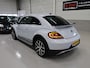 Volkswagen Beetle 1.4 TSI Dune 1.4 Automaat DSG 150pk Leer Camera App connect Navigatie LED Xenon Airco-ecc Bluetooth 18 inch Sportvelgen Spoiler Onderhoud aanwezig White Silver metallic Schakelflippers
