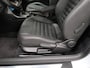 Volkswagen Beetle 1.4 TSI Dune 1.4 Automaat DSG 150pk Leer Camera App connect Navigatie LED Xenon Airco-ecc Bluetooth 18 inch Sportvelgen Spoiler Onderhoud aanwezig White Silver metallic Schakelflippers
