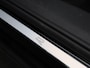 Volkswagen Tiguan 1.5 eHybrid R-Line Edition 204 PK| Origineel Nederlands | 1e Eigenaar | Panoramadak | Trekhaak | Navigatie | Achteruitrijcamera | Stoelverwarming | Stuurwielverwarming | Achterklep Elektrisch