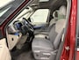 Volkswagen Multivan 1.4 eHybrid Life 7p. PANO/TREKHAAK/SOH 91%/H&K/EL.SCHUIFDEUREN/IQ-LIGHT/ACC/KEYLESS/CAMERA/17"BLACK/EL.A.KLEP/TWO-TONE FORTANA RED-DEEP BLACK/NET BEURT GEHAD BIJ VW DEALER
