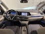 Volkswagen Multivan 1.4 eHybrid Life 7p. PANO/TREKHAAK/SOH 91%/H&K/EL.SCHUIFDEUREN/IQ-LIGHT/ACC/KEYLESS/CAMERA/17"BLACK/EL.A.KLEP/TWO-TONE FORTANA RED-DEEP BLACK/NET BEURT GEHAD BIJ VW DEALER