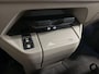 Volkswagen Multivan 1.4 eHybrid Life 7p. PANO/TREKHAAK/SOH 91%/H&K/EL.SCHUIFDEUREN/IQ-LIGHT/ACC/KEYLESS/CAMERA/17"BLACK/EL.A.KLEP/TWO-TONE FORTANA RED-DEEP BLACK/NET BEURT GEHAD BIJ VW DEALER