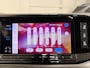 Volkswagen Multivan 1.4 eHybrid Life 7p. PANO/TREKHAAK/SOH 91%/H&K/EL.SCHUIFDEUREN/IQ-LIGHT/ACC/KEYLESS/CAMERA/17"BLACK/EL.A.KLEP/TWO-TONE FORTANA RED-DEEP BLACK/NET BEURT GEHAD BIJ VW DEALER
