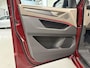 Volkswagen Multivan 1.4 eHybrid Life 7p. PANO/TREKHAAK/SOH 91%/H&K/EL.SCHUIFDEUREN/IQ-LIGHT/ACC/KEYLESS/CAMERA/17"BLACK/EL.A.KLEP/TWO-TONE FORTANA RED-DEEP BLACK/NET BEURT GEHAD BIJ VW DEALER