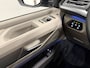 Volkswagen Multivan 1.4 eHybrid Life 7p. PANO/TREKHAAK/SOH 91%/H&K/EL.SCHUIFDEUREN/IQ-LIGHT/ACC/KEYLESS/CAMERA/17"BLACK/EL.A.KLEP/TWO-TONE FORTANA RED-DEEP BLACK/NET BEURT GEHAD BIJ VW DEALER