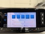 Volkswagen Multivan 1.4 eHybrid Life 7p. PANO/TREKHAAK/SOH 91%/H&K/EL.SCHUIFDEUREN/IQ-LIGHT/ACC/KEYLESS/CAMERA/17"BLACK/EL.A.KLEP/TWO-TONE FORTANA RED-DEEP BLACK/NET BEURT GEHAD BIJ VW DEALER