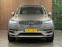Volvo XC90 T8 AWD Recharge Inscription | Trekhaak | Stoelventilatie | Harman Kardon | Adpatieve Cruise Control | Stoel en stuurwielverwarming | Stoelmassage | Full LED meesturende koplampen | Schuifdak | Pilot Assist | BLIS Dode Hoek Detectie | Parkeercamera | Elektrische voorstoelen geheugen | Nappa Lederen bekleding | Zitting verlenging voorstoelen | Lederen dashboard | 20 Inch | Keyless Drive | Parkeersensoren voor+achter | Privacy Glass | Elektrisch bedienbare achterklep | Gelamineerde/geluidwerende zijruiten | Geïntegreerde zongordijnen achterportieren | Verlichte instaplijsten | 7-Persoons | 4-Zone Climate Control | Draadloos telefoon opladen | DAB Radio | Apple Carplay/Android Auto | Volvo On Call met mobiele App functie | Pebble Grey Metallic |