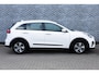 Kia Niro Hybrid 1.6 GDi DynamicLine | Navigatie | Apple Carplay | Android Auto | Achteruitrijcamera | Parkeersensoren | Cruise Control Adaptief | Climate Control | Lichtmetalen Velgen | Dealeronderhouden