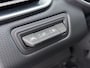 Renault Clio **Gereserveerd** TCe 92pk 5drs Navi CruiseControl Dab Apple/Android Usb Bordherk. Lane-dep. Botswaarsch. Led Start/Stop Isofix Boordcomputer Bluetooth Elek.Ramen/Spiegels 1.0 TCe Zen