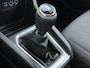 Renault Clio **Gereserveerd** TCe 92pk 5drs Navi CruiseControl Dab Apple/Android Usb Bordherk. Lane-dep. Botswaarsch. Led Start/Stop Isofix Boordcomputer Bluetooth Elek.Ramen/Spiegels 1.0 TCe Zen