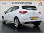 Renault Clio **Gereserveerd** TCe 92pk 5drs Navi CruiseControl Dab Apple/Android Usb Bordherk. Lane-dep. Botswaarsch. Led Start/Stop Isofix Boordcomputer Bluetooth Elek.Ramen/Spiegels 1.0 TCe Zen
