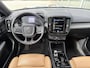 Volvo XC40 1.5 T4 Recharge Inscription | Plug-in Hybrid (PHEV) | 360 Graden Camera | Panoramadak | Harman Kardon Audio | Trekhaak | Lederen Bekleding | Keyless Entry | Elektrische Achterklep | BLIS | Cruise Control Adaptief | Navigatie