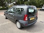 Dacia Logan 1.6 LAUREATE / EXPORT / AIRCO / APK 11-2026 / 5 DEURS