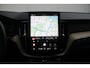 Volvo XC60 T6 Plug-in hybrid AWD Ultra Dark Luchtvering | Head-up Display | Visual Park Assist incl. 360° Camera | Panoramisch Schuif-/Kanteldak | Harman/Kardon | Semi-elektrische Trekhaak | Keyless | BLIS | Elektrische Achterklep Met Sensorsturing | Adaptieve Cruise Control | Pilot Assist | Elektrisch Verstelbare Stoelen Met Geheugen | Stoelverwarming Voor- en Achter | Stuurverwarming | Lederen Dashboard