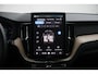 Volvo XC60 T6 Plug-in hybrid AWD Ultra Dark Luchtvering | Head-up Display | Visual Park Assist incl. 360° Camera | Panoramisch Schuif-/Kanteldak | Harman/Kardon | Semi-elektrische Trekhaak | Keyless | BLIS | Elektrische Achterklep Met Sensorsturing | Adaptieve Cruise Control | Pilot Assist | Elektrisch Verstelbare Stoelen Met Geheugen | Stoelverwarming Voor- en Achter | Stuurverwarming | Lederen Dashboard