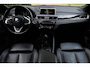 BMW X1 SDrive20i High Executive Aut. | Panorama | HUD | Sportstoelen | Full Led | Hifi Sound | DAB Tuner | Trekhaak | Camera |