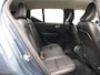Volvo XC40 1.5 T3 Inscription / Trekhaak / Stoelverwarming /Harman Kardon Audio / Cruise Control / Achteruitrijcamera / Leder / All Season Banden