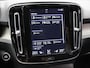 Volvo XC40 1.5 T3 Inscription / Trekhaak / Stoelverwarming /Harman Kardon Audio / Cruise Control / Achteruitrijcamera / Leder / All Season Banden