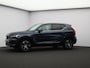 Volvo XC40 1.5 T3 Inscription / Trekhaak / Stoelverwarming /Harman Kardon Audio / Cruise Control / Achteruitrijcamera / Leder / All Season Banden