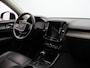 Volvo XC40 1.5 T3 Inscription / Trekhaak / Stoelverwarming /Harman Kardon Audio / Cruise Control / Achteruitrijcamera / Leder / All Season Banden