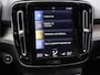 Volvo XC40 1.5 T3 Inscription / Trekhaak / Stoelverwarming /Harman Kardon Audio / Cruise Control / Achteruitrijcamera / Leder / All Season Banden