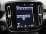 Volvo XC40 1.5 T3 Inscription / Trekhaak / Stoelverwarming /Harman Kardon Audio / Cruise Control / Achteruitrijcamera / Leder / All Season Banden